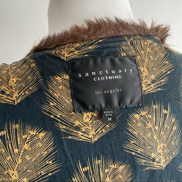 Faux Fur Vest, Size M, Sanctuary Clothing Los Angeles - Picture 8 of 8